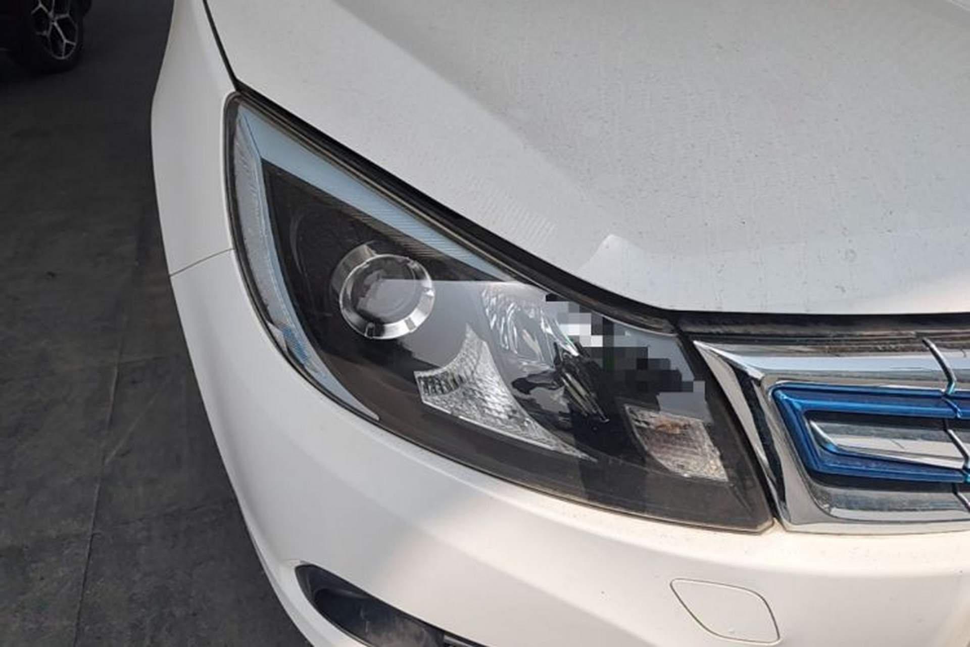 Used BYD e5 2017 300 Prestige Edition Right Front Headlight