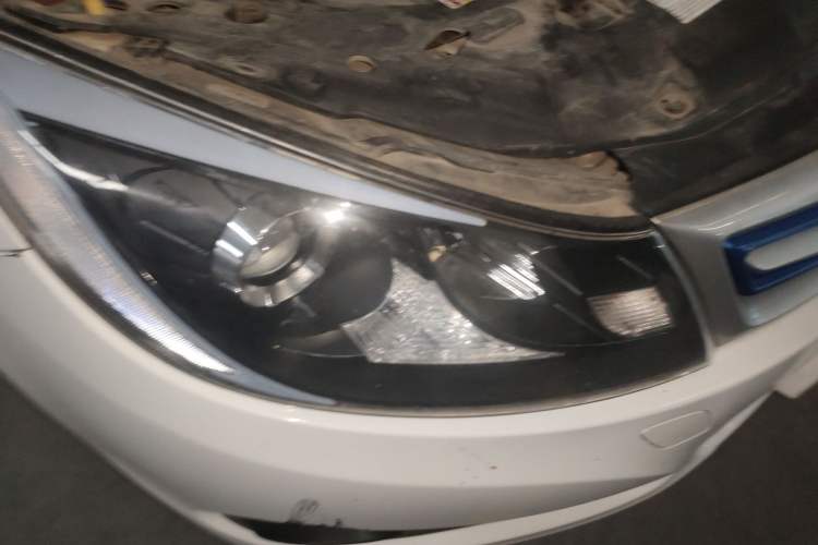 Used BYD e5 2017 300 Prestige Edition Right Front Headlight