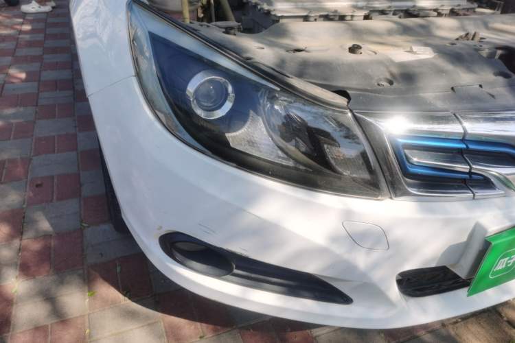 Used BYD e5 2017 300 Prestige Edition Right Front Headlight