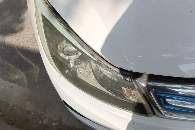 Used BYD e5 2017 300 e-Comfort Edition Right Front Headlight