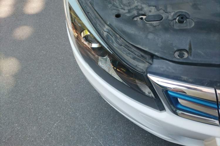 Used BYD e5 2017 300 Prestige Edition Right Front Headlight