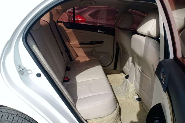 Used BYD e5 2017 300 Prestige Edition Right Rear Seat