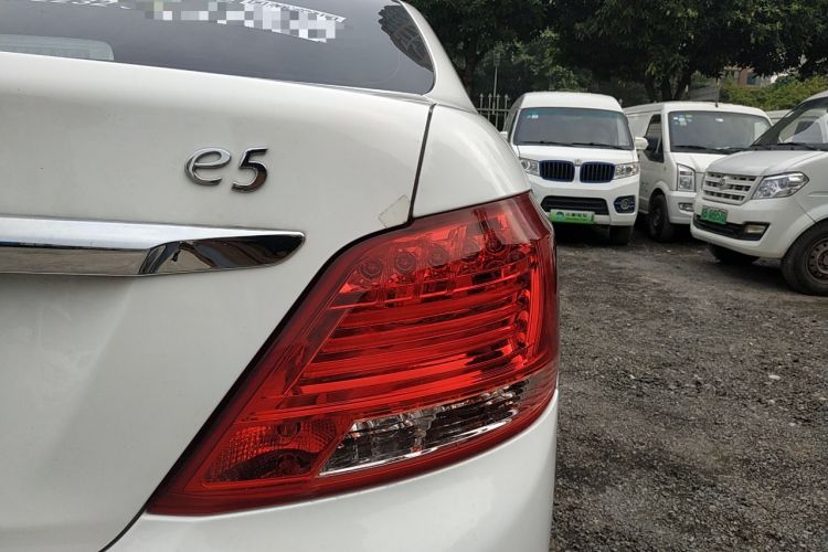 Used BYD e5 2017 300 Prestige Edition Right Rear Taillight