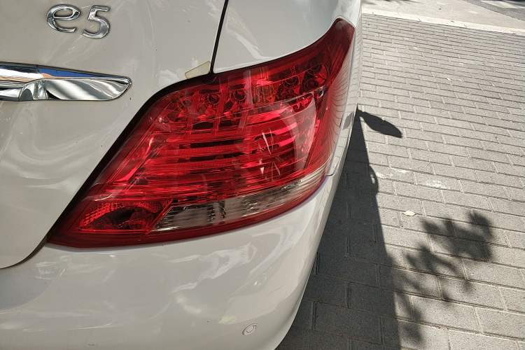 Used BYD e5 2017 300 e-Comfort Edition Right Rear Taillight