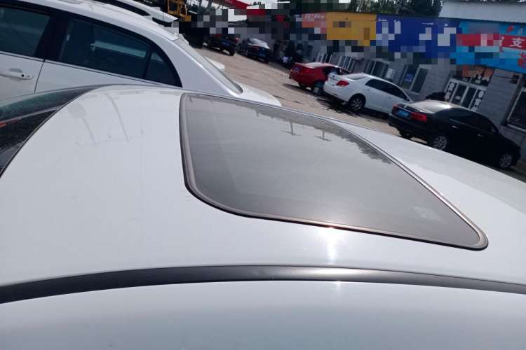 Used BYD e5 2017 300 Prestige Edition Roof