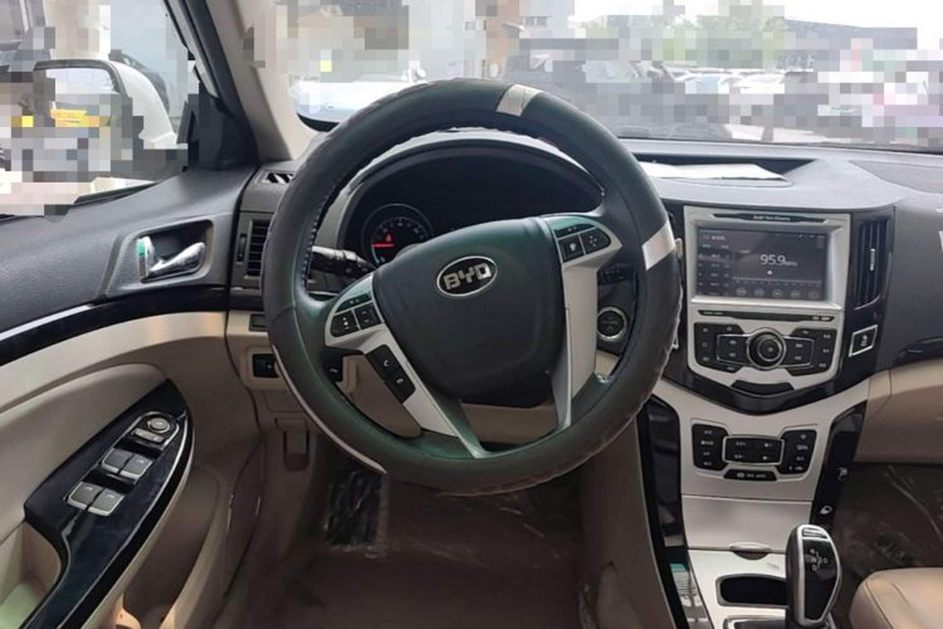 Used BYD e5 2017 300 Prestige Edition Steering Wheel