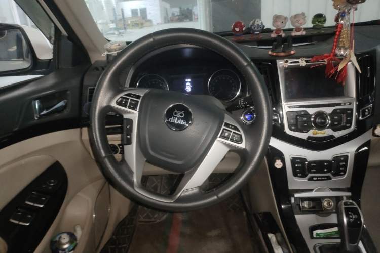 Used BYD e5 2017 300 Prestige Edition Steering Wheel