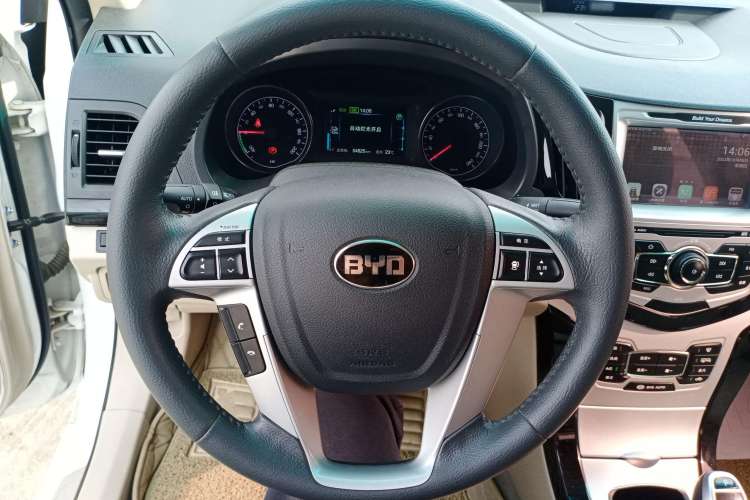 Used BYD e5 2017 300 Prestige Edition Steering Wheel