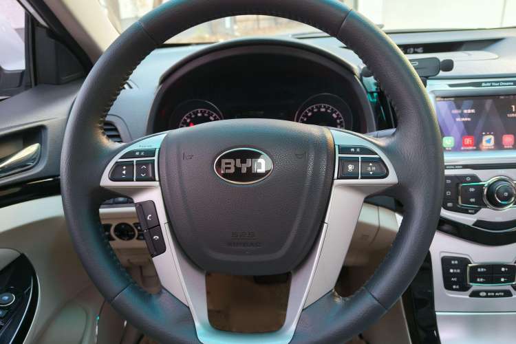 Used BYD e5 2017 300 Prestige Edition Steering Wheel