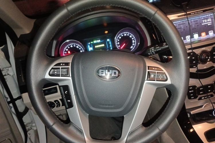 Used BYD e5 2017 300 Prestige Edition Steering Wheel
