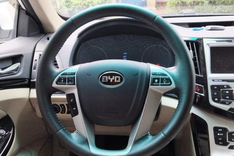Used BYD e5 2017 300 Prestige Edition Steering Wheel