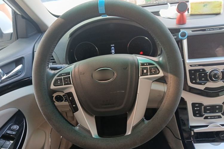 Used BYD e5 2017 300 Prestige Edition Steering Wheel