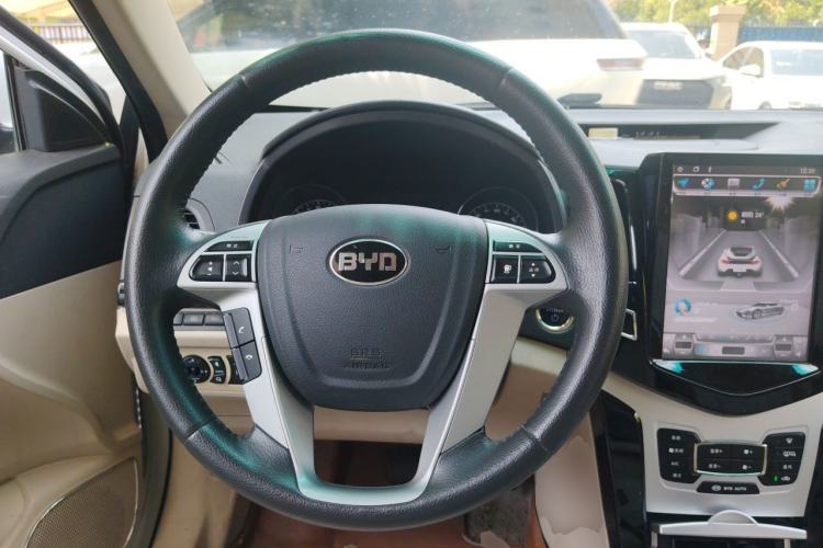 Used BYD e5 2017 300 Prestige Edition Steering Wheel