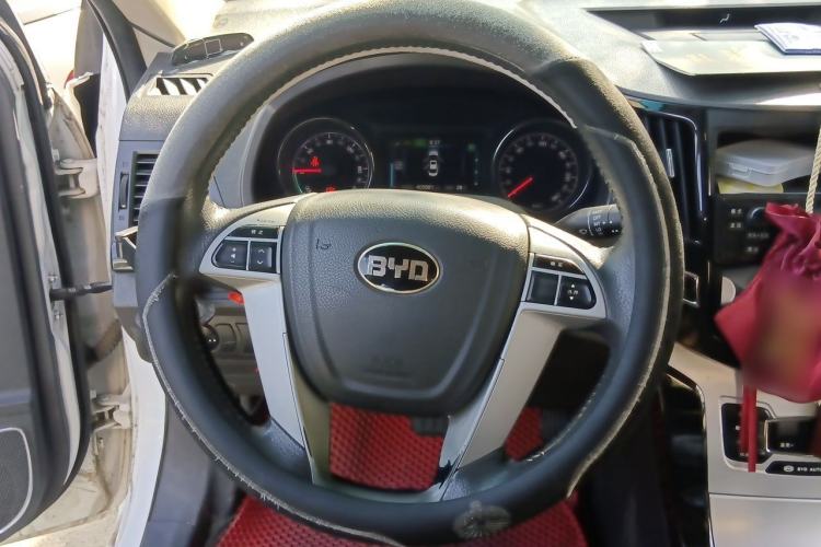 Used BYD e5 2017 300 e-Comfort Edition Steering Wheel