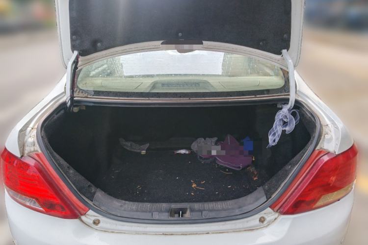 Used BYD e5 2017 300 Prestige Edition Trunk