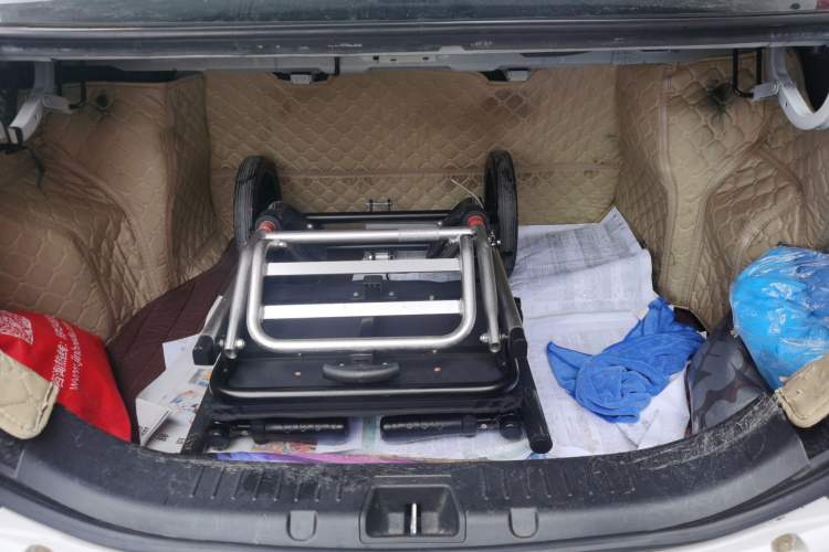 Used BYD e5 2017 300 Prestige Edition Trunk