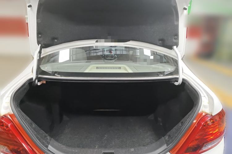 Used BYD e5 2017 300 Prestige Edition Trunk