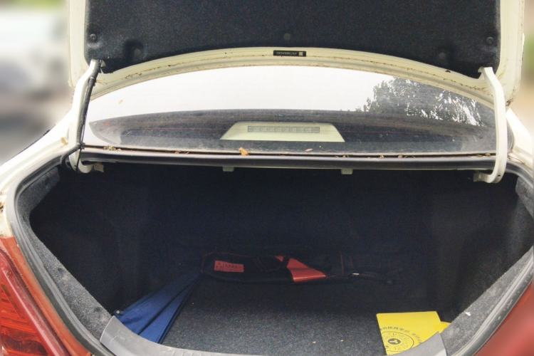 Used BYD e5 2017 300 Prestige Edition Trunk
