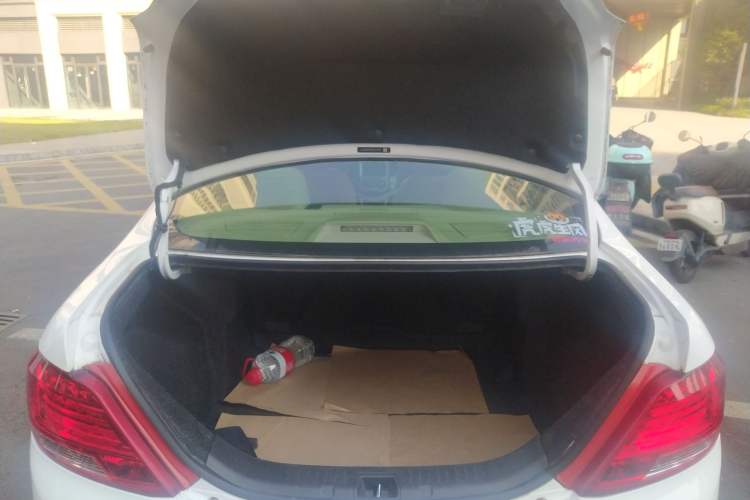 Used BYD e5 2017 300 Prestige Edition Trunk