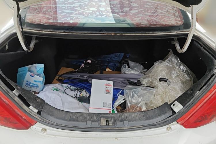 Used BYD e5 2017 300 e-Comfort Edition Trunk