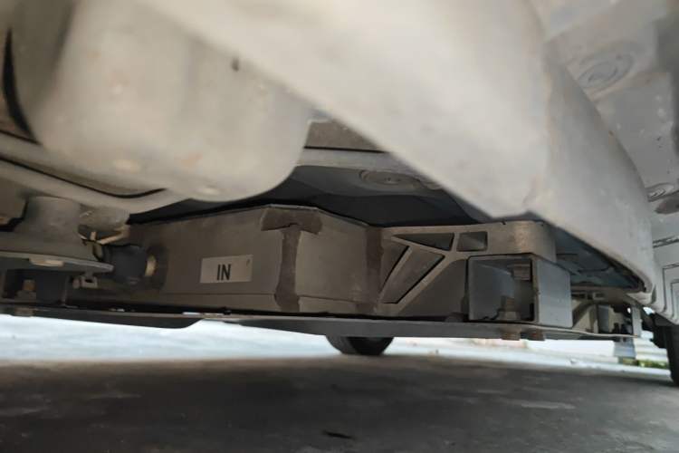 Used BYD e5 2018 Travel Edition Chassis Front Left