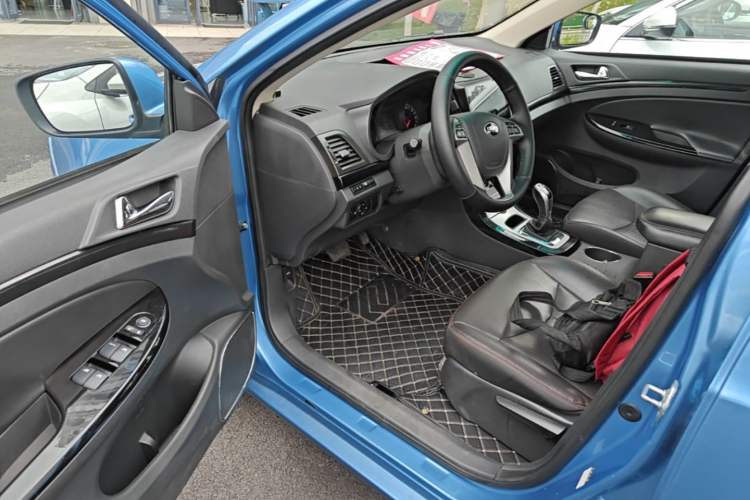 Used BYD e5 2018 Travel Edition Driver Seat
