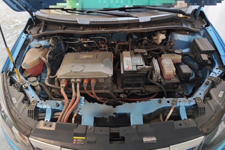Used BYD e5 2018 Travel Edition Engine Bay