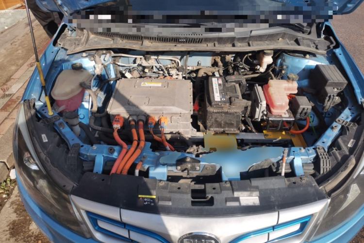 Used BYD e5 2018 Travel Edition Engine Bay
