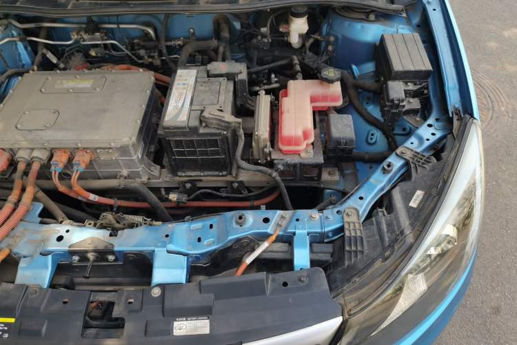 Used BYD e5 2018 Travel Edition Engine Bay Left
