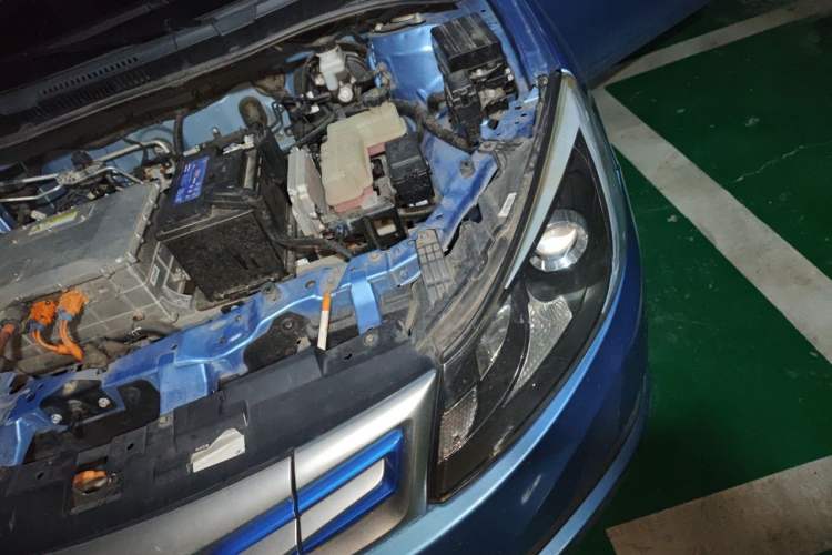 Used BYD e5 2018 Travel Edition Engine Bay Left