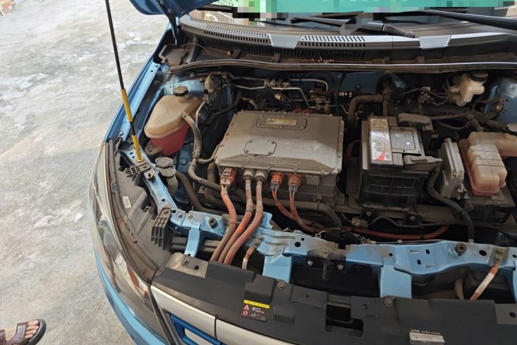 Used BYD e5 2018 Travel Edition Engine Bay Right