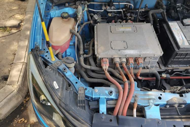 Used BYD e5 2018 Travel Edition Engine Bay Right