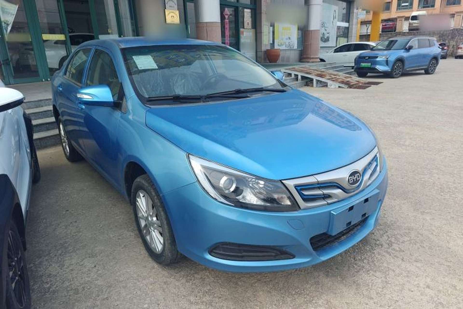 Used BYD e5 2018 Travel Edition Exterior 1