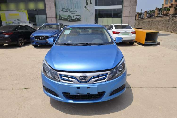 Used BYD e5 2018 Travel Edition Exterior 1