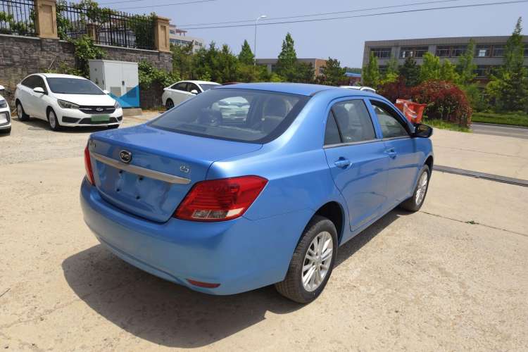 Used BYD e5 2018 Travel Edition Exterior 3