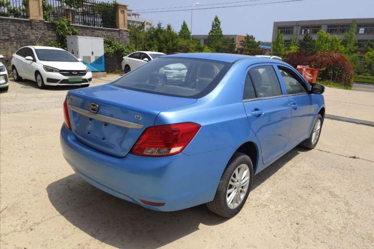 Used BYD e5 2018 Travel Edition Exterior 6