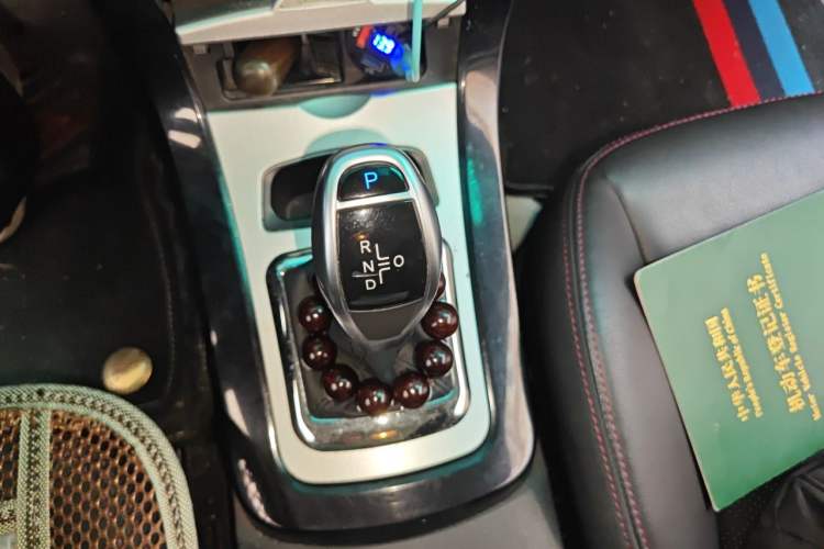 Used BYD e5 2018 Travel Edition Gear Lever