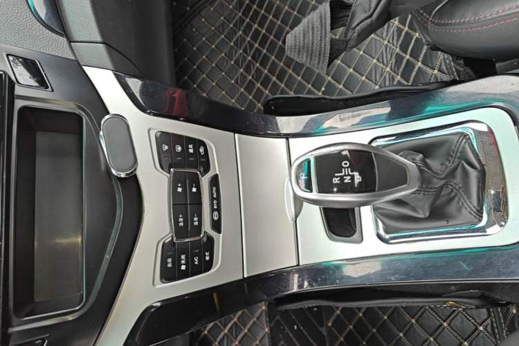 Used BYD e5 2018 Travel Edition Gear Lever