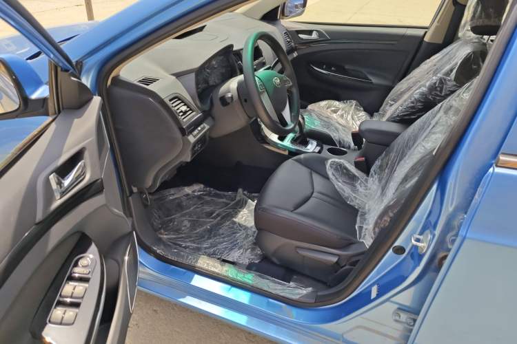 Used BYD e5 2018 Travel Edition Interior 2
