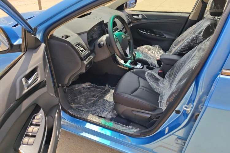 Used BYD e5 2018 Travel Edition Interior 3