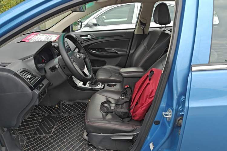 Used BYD e5 2018 Travel Edition Left Front Seat