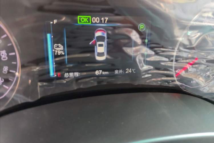 Used BYD e5 2018 Travel Edition Odometer Close Up