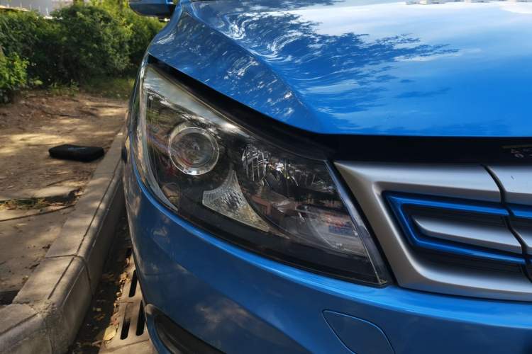 Used BYD e5 2018 Travel Edition Right Front Headlight
