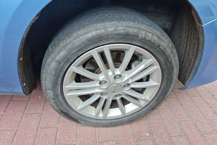 Used BYD e5 2018 Travel Edition Right Front Wheel Hub