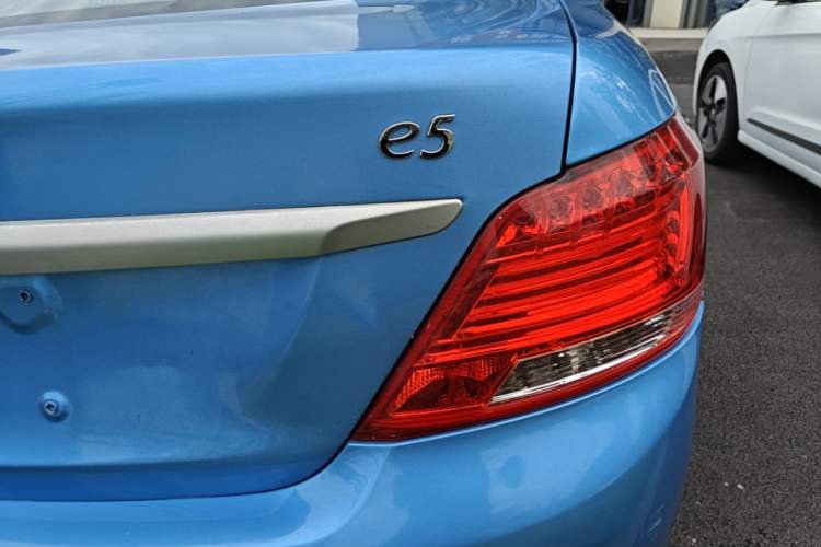 Used BYD e5 2018 Travel Edition Right Rear Taillight
