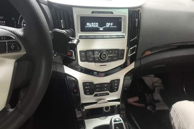 Used BYD e5 2018 Travel Edition Audio And AC Panel