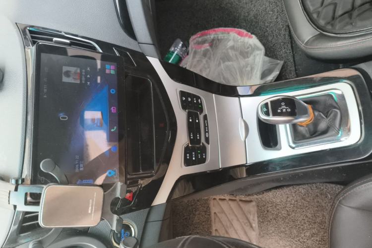 Used BYD e5 2018 Travel Edition Audio And AC Panel