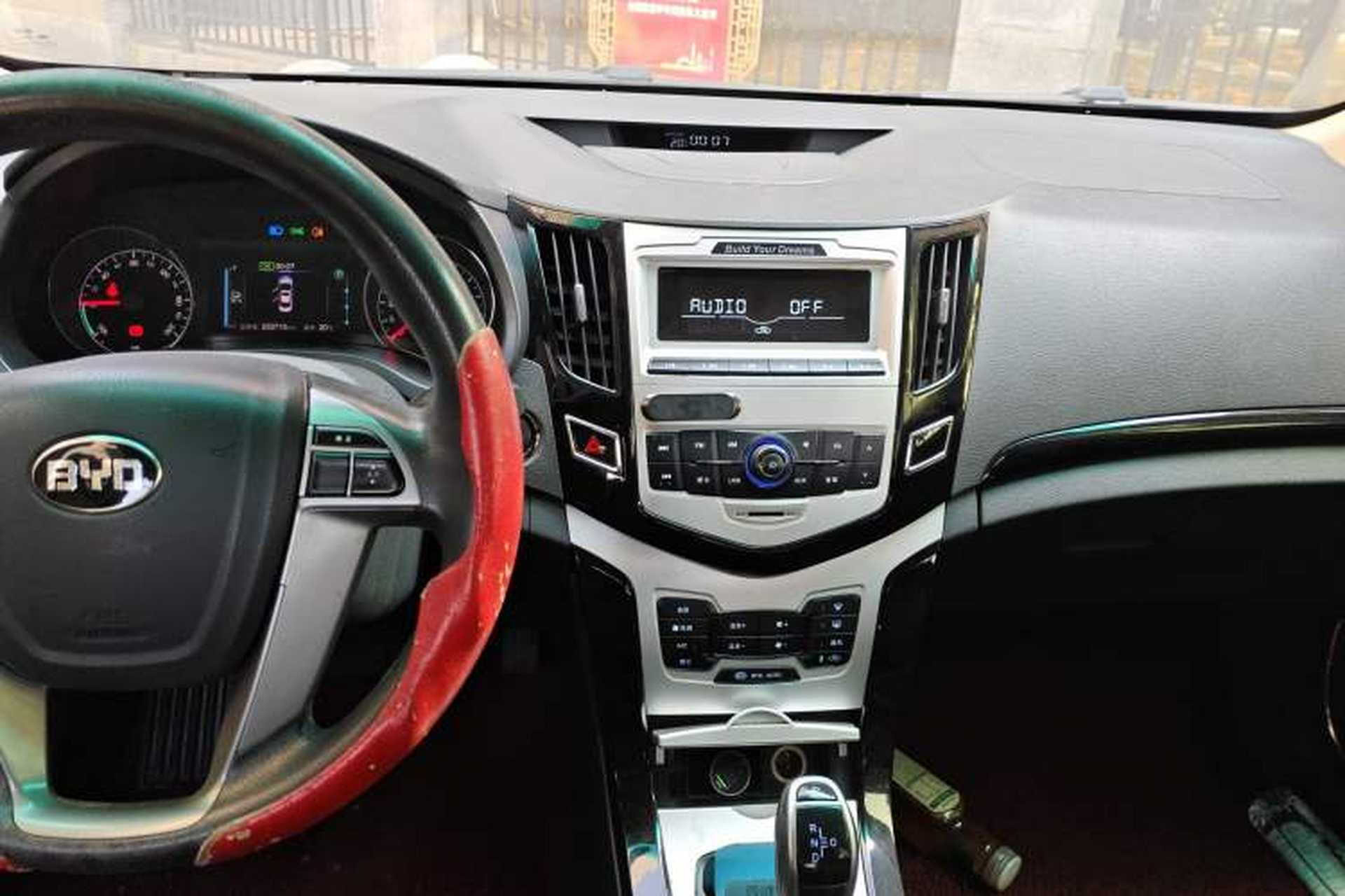 Used BYD e5 2018 Travel Edition Audio And AC Panel