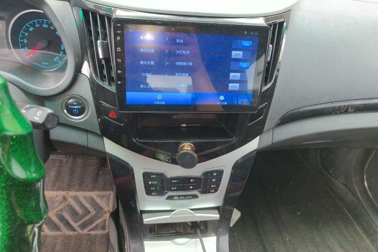 Used BYD e5 2018 Travel Edition Audio And AC Panel