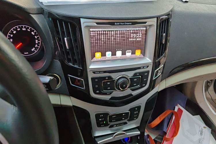 Used BYD e5 2018 450 Smart Connect Enjoyment Version Audio And AC Panel